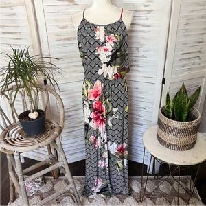 NWOT White House black market maxi dress small
